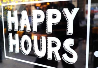 lettrage adhésif sur vitrine